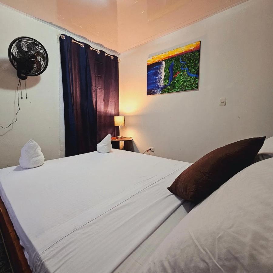 Micheck Beach House Tortuguero Exteriér fotografie